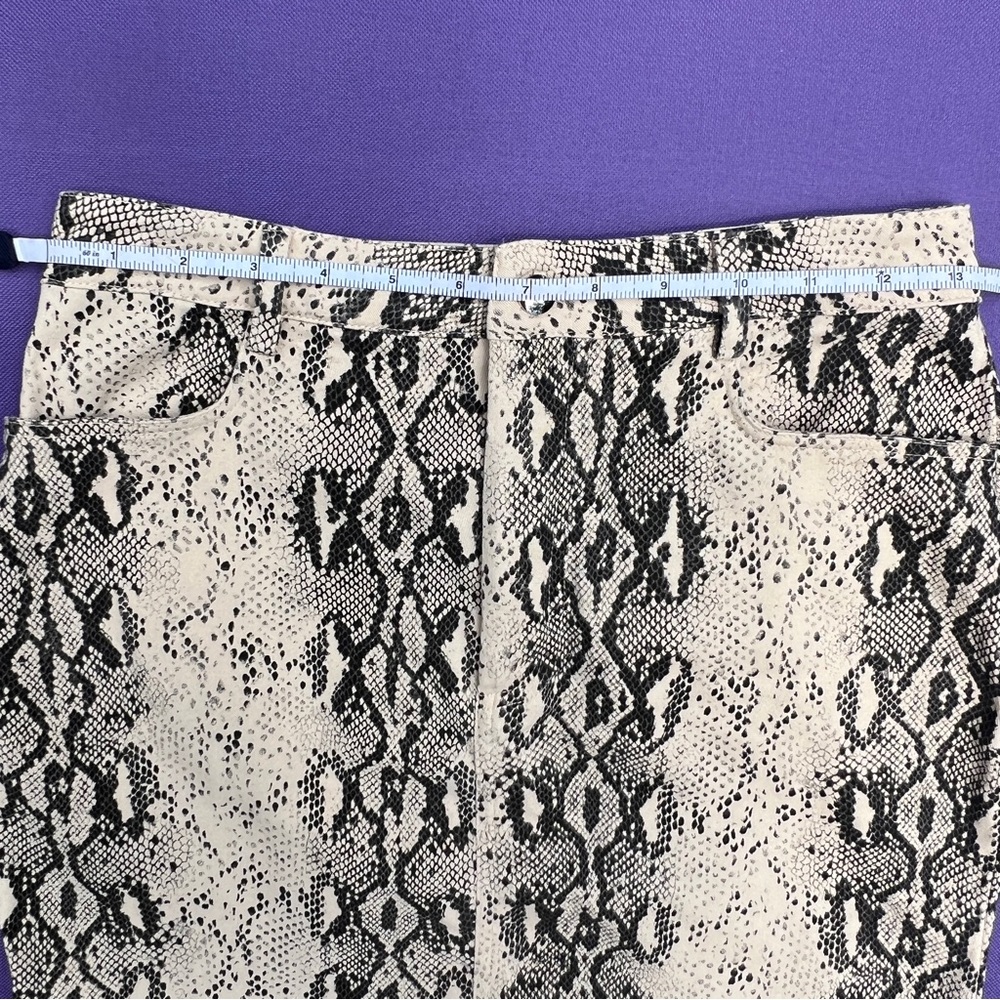 Superdown Isabella Snakeskin Mini Skirt - Picture 13 of 15